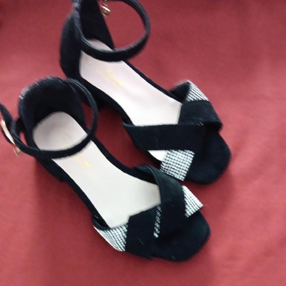 🔥Fashion girls Velvet/Crystal Sandals Size 28